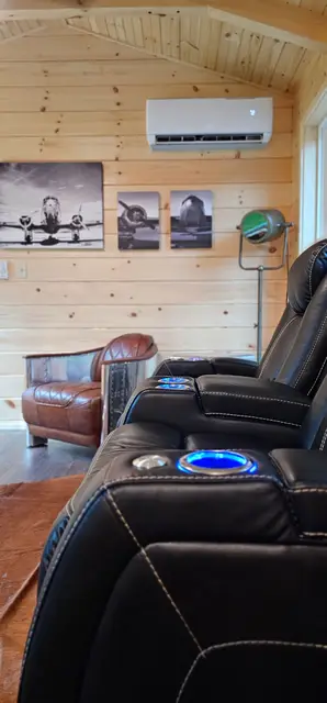 The Aviator, living room, photo 2