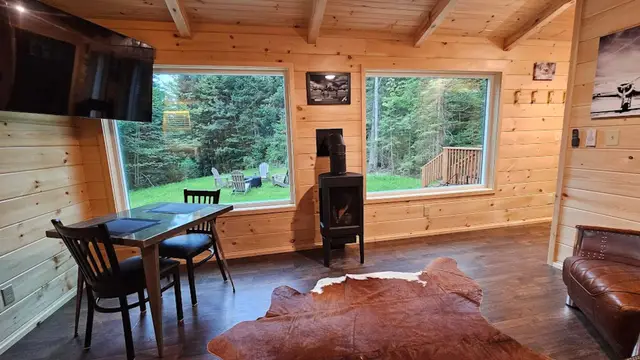 The Aviator, dining area, photo 1