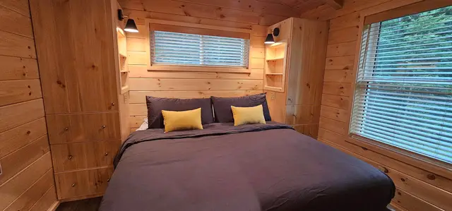 The Aviator, bedroom 1, photo 8