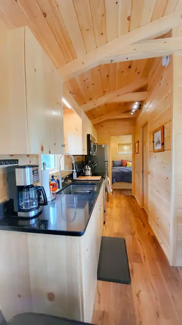 The Modern Tiny Home, full kitchen, photo 1